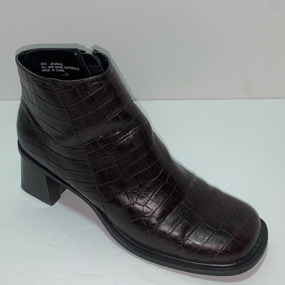 DANIELLE WOMEN'S CROC ANKLE BOOTS - SIZE 8M